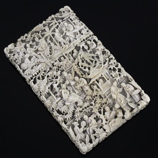 A Chinese export ivory card case, 19th century, 10.6cm